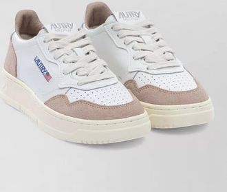 Autry medalist low sneakers contrast panels design