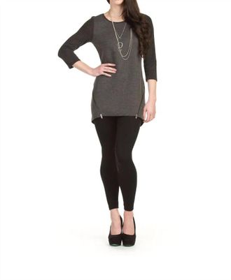 Papillon Textured Fabric 3/4 Sleeve Tunic In Charcoal