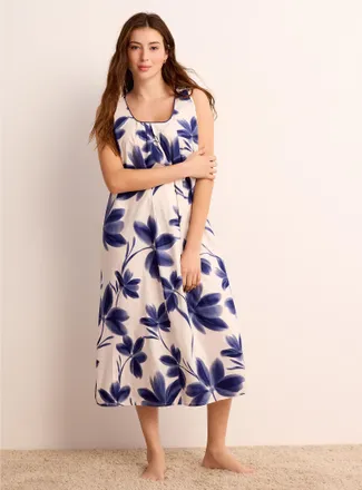 Cyberjammies Womens Navy blue flowers pleated bust long nightgown