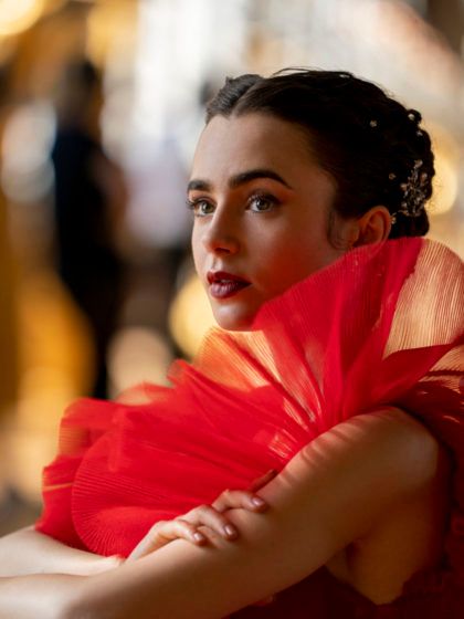 OLD_Emily in Paris 2 – Die schönsten Outfits, die Designer dahinter und Looks zum Nachshoppen