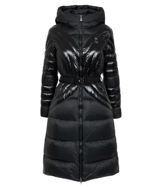 Blauer Mäntel schwarz