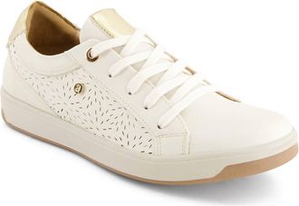 Andrea Womens Casual Comfort Sneakers In Beige