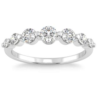 Pompeii3 1 1/2Ct Diamond Single Prong Graduated Wedding Ring 14k Gold Band Lab Grown