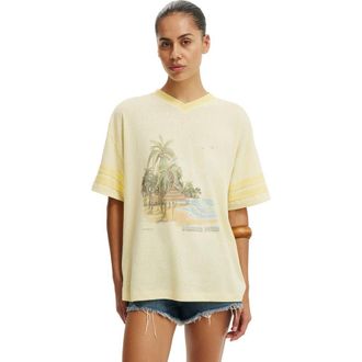 Cotton On Womens V Neck Vacay Graphic Tee in Paradise Found Whipped at Nordstrom, Size Xx-Large