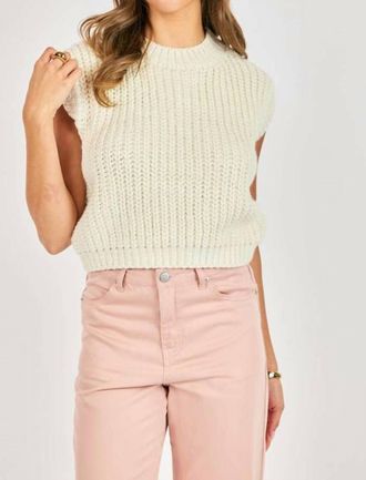 Sadie & Sage Chunky Hand Knit Sleeveless Sweater In Ivory
