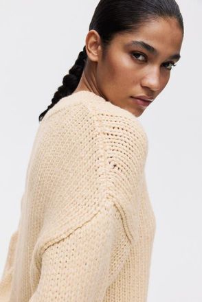 H&M Knitted V-neck Jumper in Butter Yellow at Nordstrom, Size Xx-Large