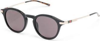 Gucci Accessoires, Dames, Zwart, ONE Size, Zwarte zonnebril met kenmerkende webdetails