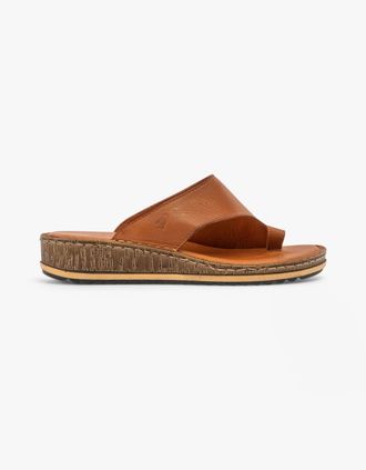 Hush Puppies Womens Hush Puppies ELISSA Womens Toepost Sandals Tan - Brown - Size: 7