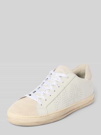 P448 Sneaker mit Schn&uuml;rverschluss Modell JOHN in Weiss, Gr&ouml;&szlig;e 43