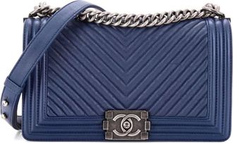 Chanel Boy Flap Bag Chevron Wrinkled Lambskin Old Medium shoulder bag - Blauw