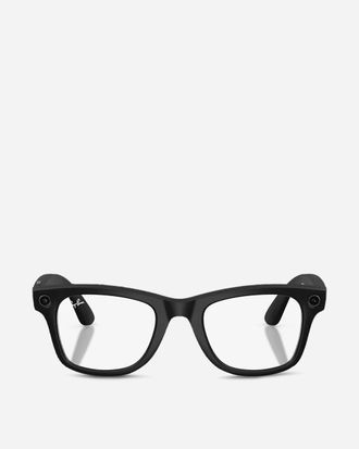 Ray-Ban Wayfarer Gen 2 Sunglasses Shiny Black / Clear / Grey Transitions
