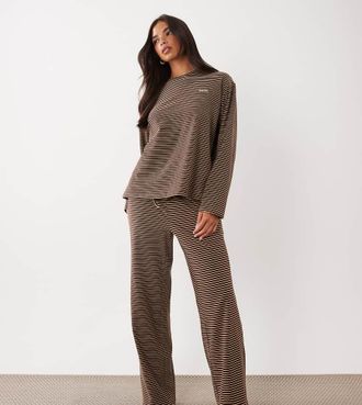 KAIIA pantaloni lounge coordinati a gamba larga in pile morbidissimo a righe marrone e crema-Multicolore