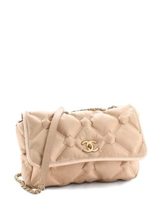 Chanel Chesterfield Flap Bag Quilted Calfskin Jumbo shoulder bag - Neutrals