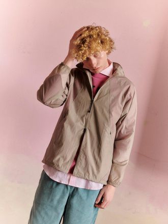 Goldwin Sheer nylon wind jacket arid beige