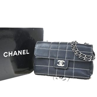 Chanel Vintage Square Stitch Cc Flap Quilted Calfskin Navy Leather Handbag (Pre-Owned)