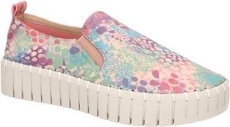 Easy Street Peppy Slip-On Platform Sneaker in Washed Pastel at Nordstrom, Size 5.5