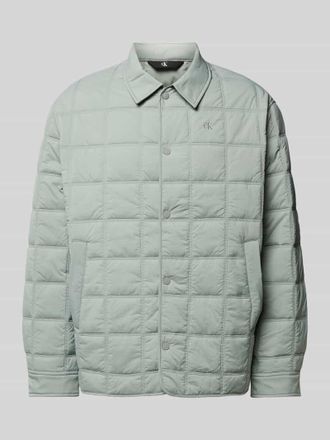 Calvin Klein Jeans Steppjacke mit Druckknopfleiste in Stein, Gr&ouml;&szlig;e XL