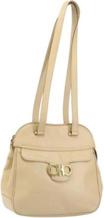 Ferragamo Pre-owned Shoulder Bags, female, Beige, Size: ONE SIZE Pre-owned Leather shoulder-bags