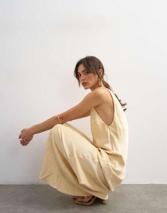 Topshop Vestito lungo in raso color latticello con spalline intrecciate-Bianco