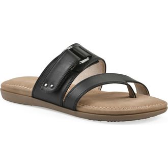 White Mountain Fancify Toe Loop Sandal in Black/Burnished/Smooth at Nordstrom Rack, Size 9.5