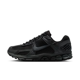 Nike Mens Zoom Vomero 5 SE Shoes with Reflective Accents in Black | IM6597-001