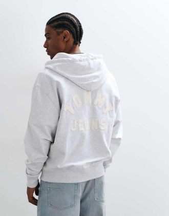 Tommy Jeans new classics logo felpa con cappuccio relaxed fit con zip in grigio chiaro