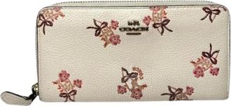 Coach Pre-owned Wallets, female, White, Size: ONE SIZE Pre-owned Leather Wallet