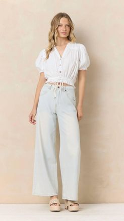 Vintage Havana Woven Adjustable Tie-Waist Crop Top In White