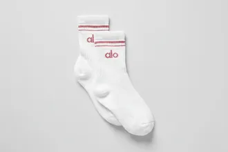 Alo | Half-Crew Throwback Socks in White/Pink Wild Rose, Size: Large