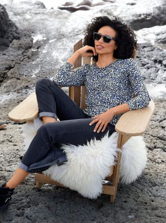 Heine Langarmshirt HEINE Druck-Shirt, Damen, Gr. 34, blau (champagner, taubenblau, bedruckt), 95% Polyester, 5% Elasthan, animal-print, bedruckt, gemustert,