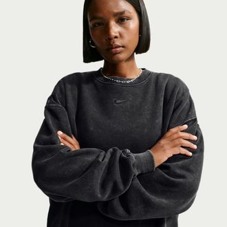 Nike Womens Studio Fleece Weight Oversized Washed Crew-Neck Sweatshirt in Black | IX6994-010