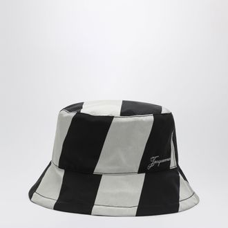 Jacquemus Baluchon bucket hat with bold stripes