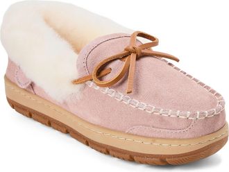 Dearfoams Fireside by Dearfoams Womens Gladstone Genuine Shearling Moccasin with Stitching