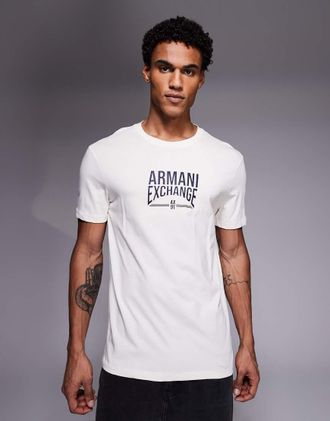 A|X Armani Exchange T-shirt crema con logo al centro-Bianco