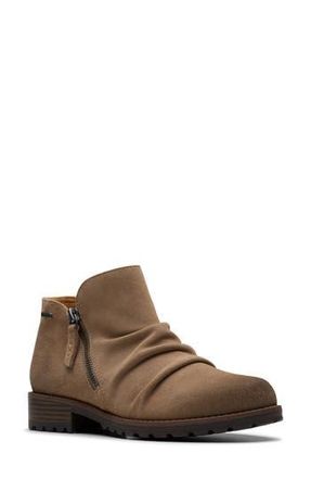 Clarks Nissini Top Waterproof Leather Ankle Boot in Dark Taupe at Nordstrom Rack, Size 6.5