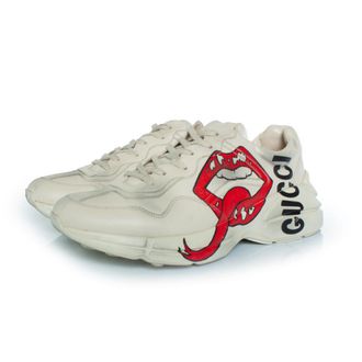 Gucci Rhyton sneakers met mondprint in beige