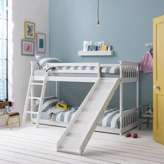 N&ouml;a & Nani Tuva Low Cabin Bed with Bunk Underbed, Play Area & Slide in White | Size: Single