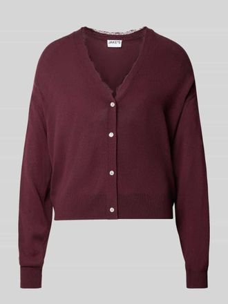 Jake*s Casual Cardigan mit V-Ausschnitt und Spitzenbesatz in Pflaume, Gr&ouml;&szlig;e XXL