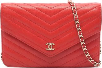 Chanel 2019 CC Statement Wallet On Chain lamsleren crossbodytas met chevron-streep - Rood