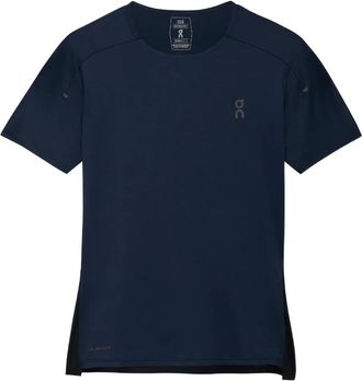 On T-shirt sportiva a maniche corte - Blu
