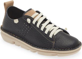 On Foot 30250 Silken Low Top Sneaker in Black at Nordstrom, Size 8.5 Us