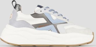 Alexander Smith Horizon Woman in white with beige suede details