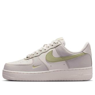 Nike (WMNS) Nike Air Force 1 07 Phantom Olive Aura IB3881-001