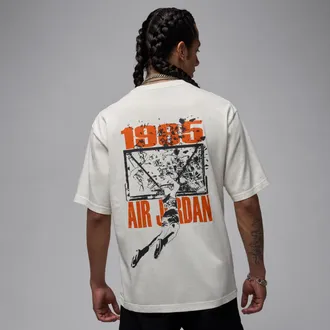 Nike Jordan Mens Jordan Brooklyn Oversized Graphic T-Shirt in White | IB3297-133