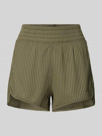 adidas Relaxed Fit Shorts in Ripp-Optik Modell PACER in Khaki, Gr&ouml;&szlig;e XS