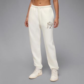 Nike Jordan Womens Jordan Brooklyn Fleece Realtree Pants in White | IM5399-133