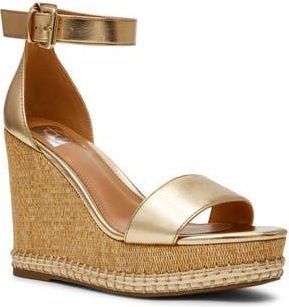 Dolce Vita Tammara Wedge Sandal in Gold Metallic at Nordstrom Rack, Size 9.5