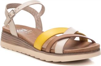 Xti Womens Strappy Comfort Sandals In Beige