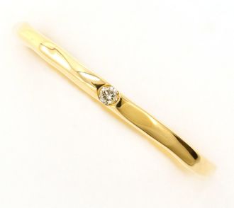 C&A Unbranded (18K) Band Ring (Pre-Owned)
