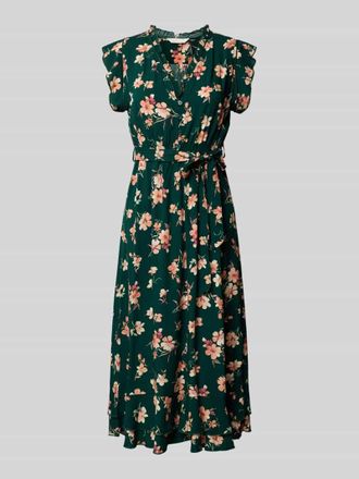 Apricot Kleid aus Viskose mit Bindeg&uuml;rtel und Volantsaum in Gruen, Gr&ouml;&szlig;e XXL